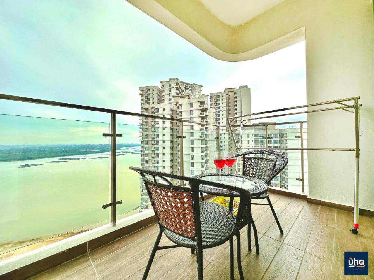 Aparthotel Country Garden Danga Bay @ Uha Johor Bahru Esterno foto