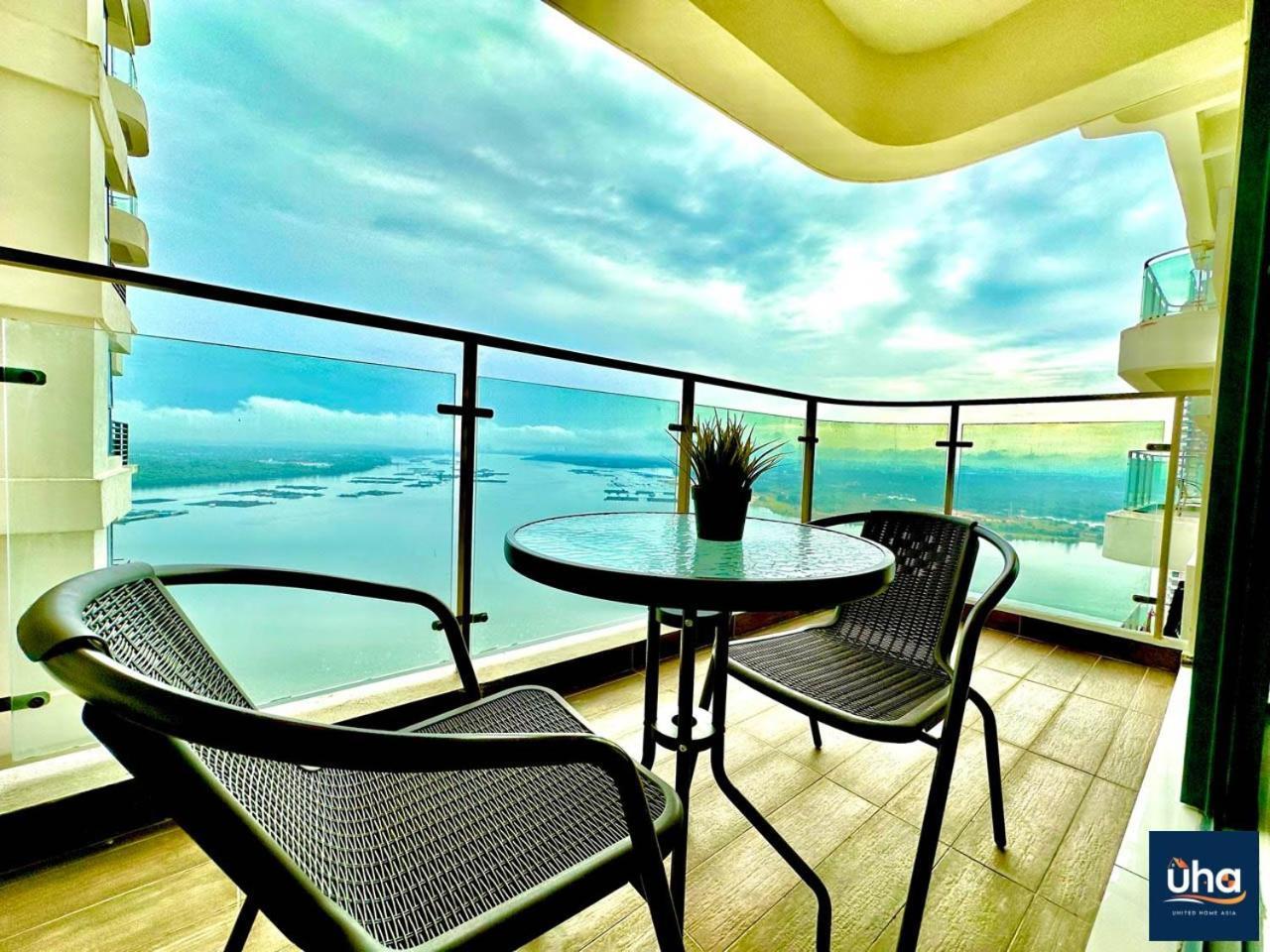 Aparthotel Country Garden Danga Bay @ Uha Johor Bahru Esterno foto